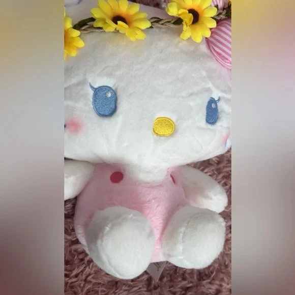 NWT Sanrio Hellokitty large plush purse. Super adorable and well detailed. - Picture 4 of 6